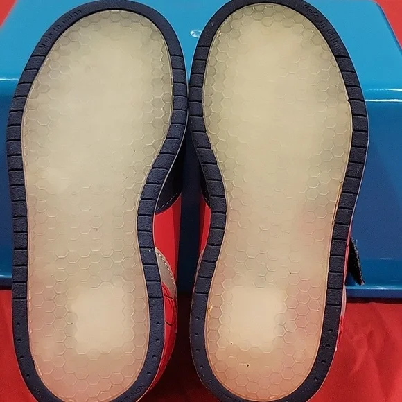 Spider-Man Kids Shoes - Blue and Red- Light Up - Picture 5 of 5
